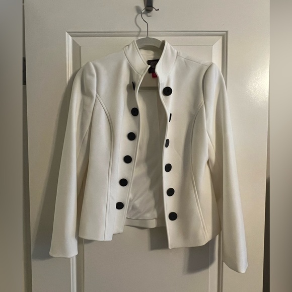 Vince Camuto Jackets & Blazers - Vince Camuto White Modern Blazer Size XXS